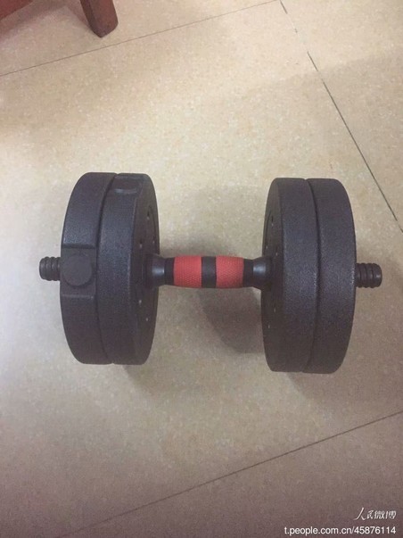哑铃举重