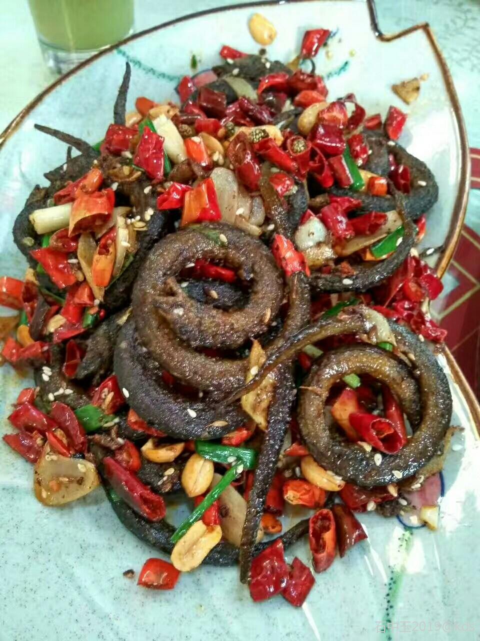 盘鳝还真第一次吃