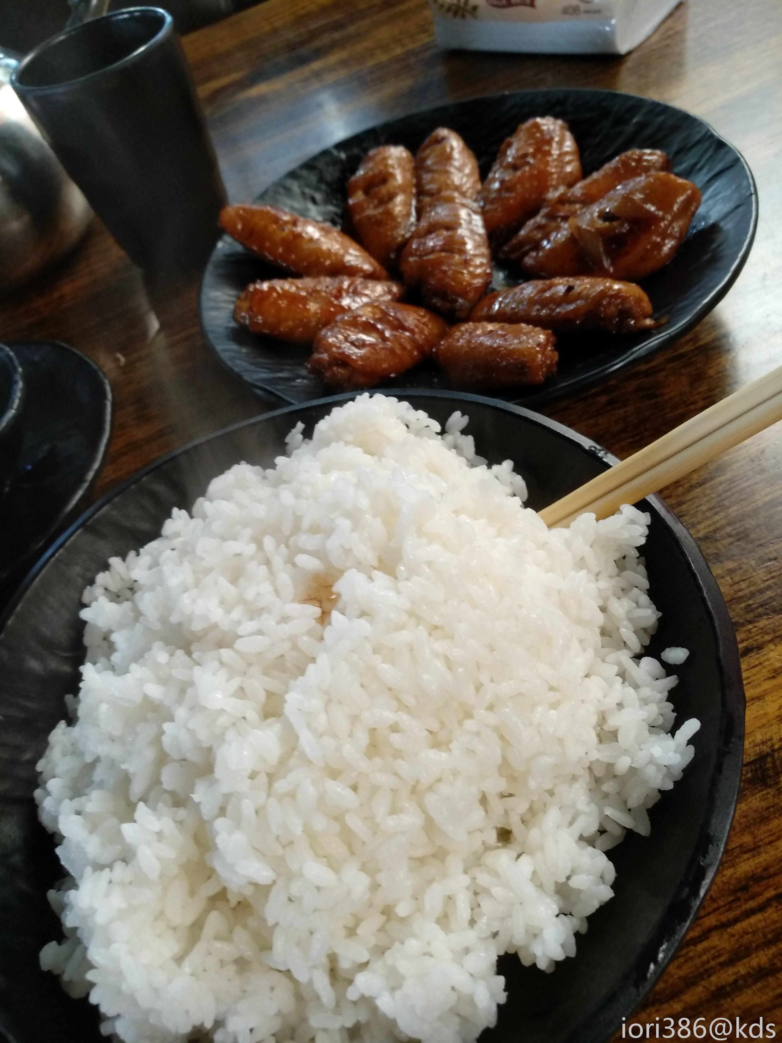 18个串,12个饺子  越吃越饿.11鸡翅,一盆饭,鲈鱼