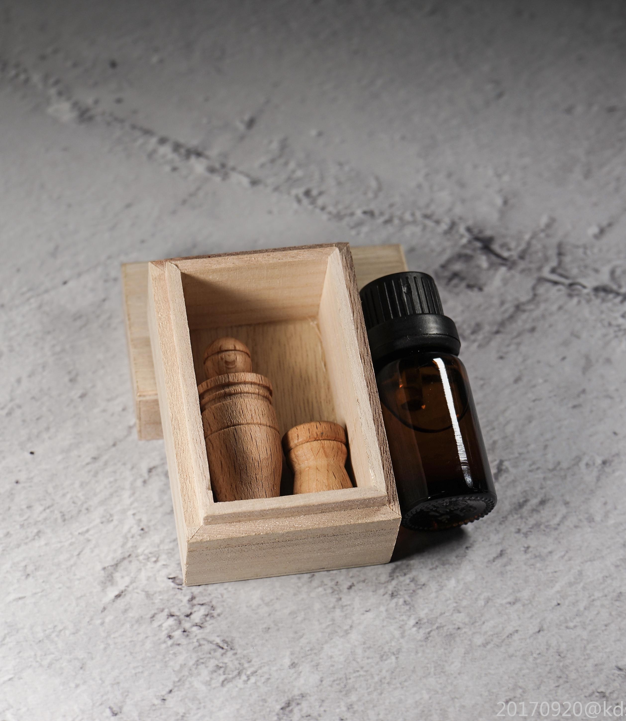 木质大小各一精油闻香瓶带木盒