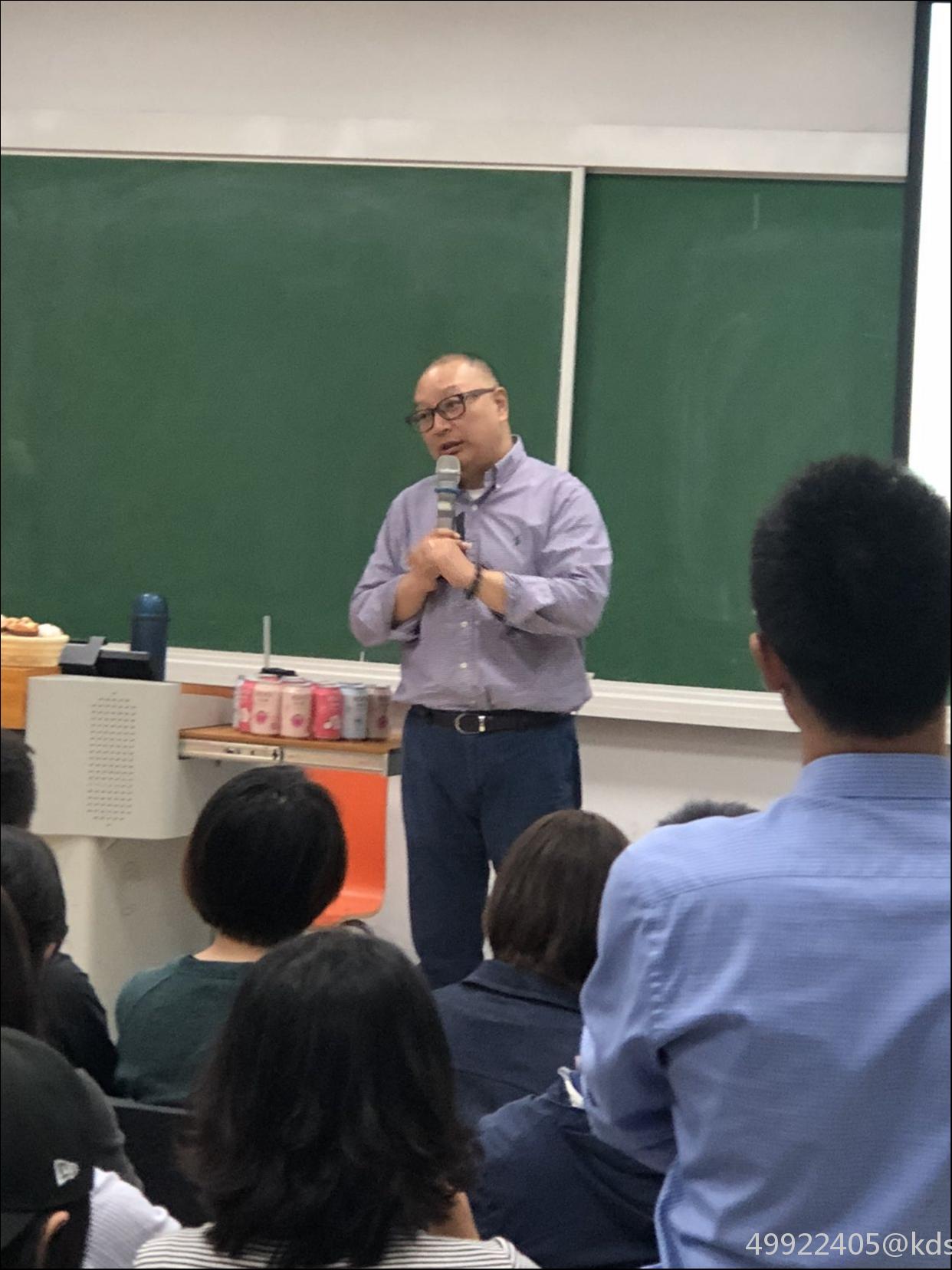 有人记得以前电台有个叫阿彦的人伐?我记得主持sony音乐.