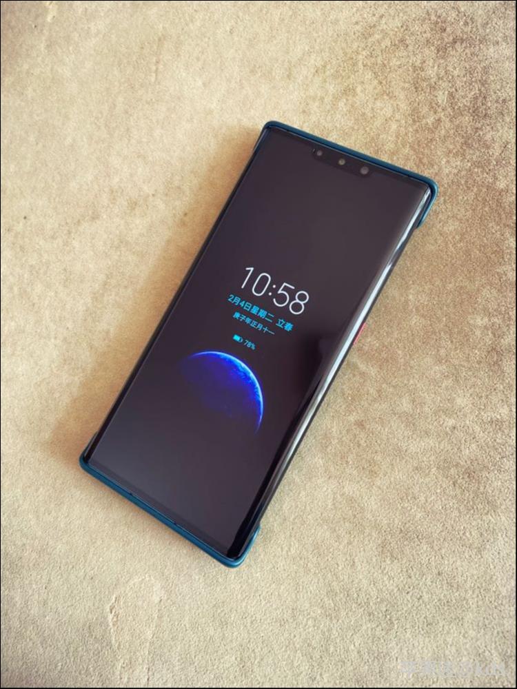 买的第5部华为mate30系列手机—青山黛.