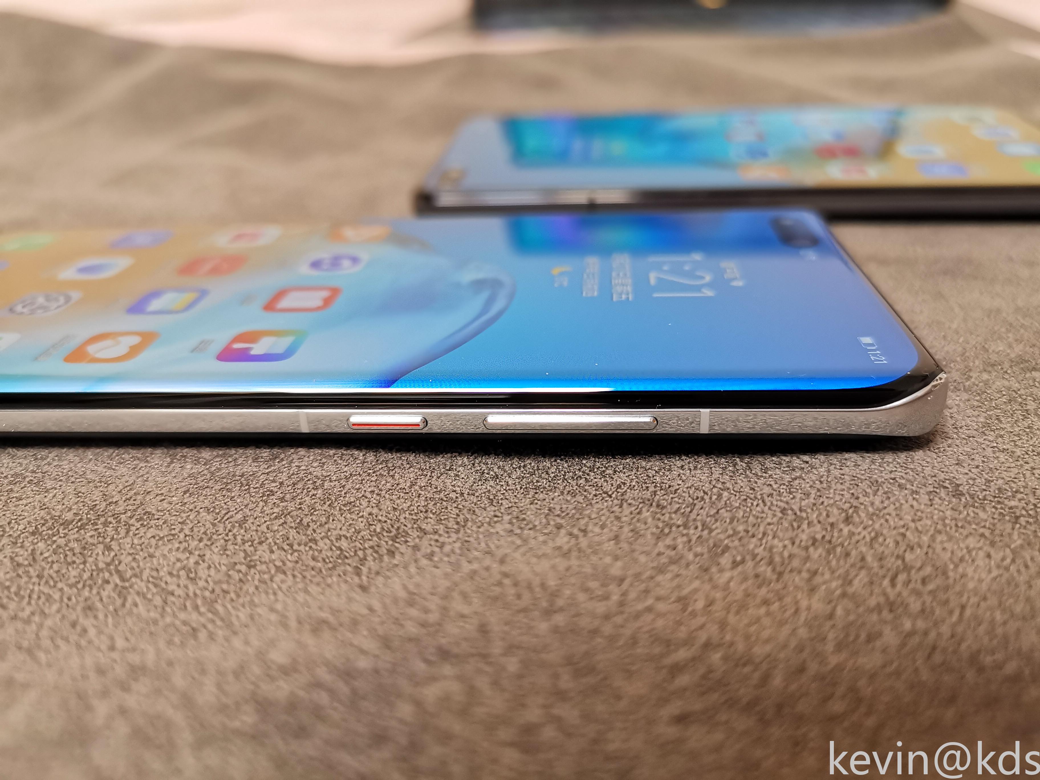 华为p40/p40 pro图赏:陶瓷材质 90hz四曲面柔性屏