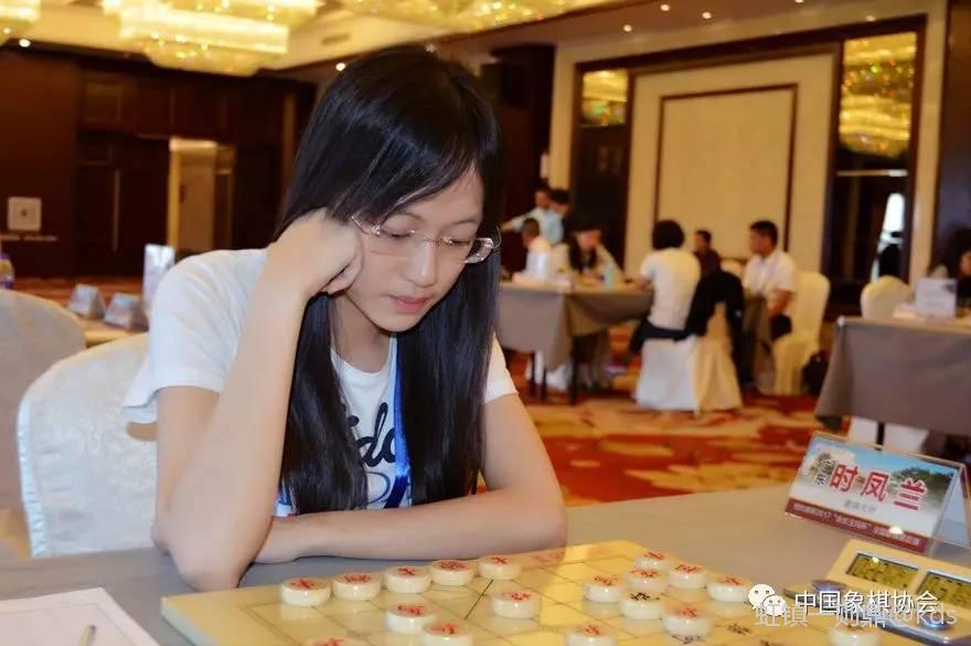 湖北象棋女子大师图片