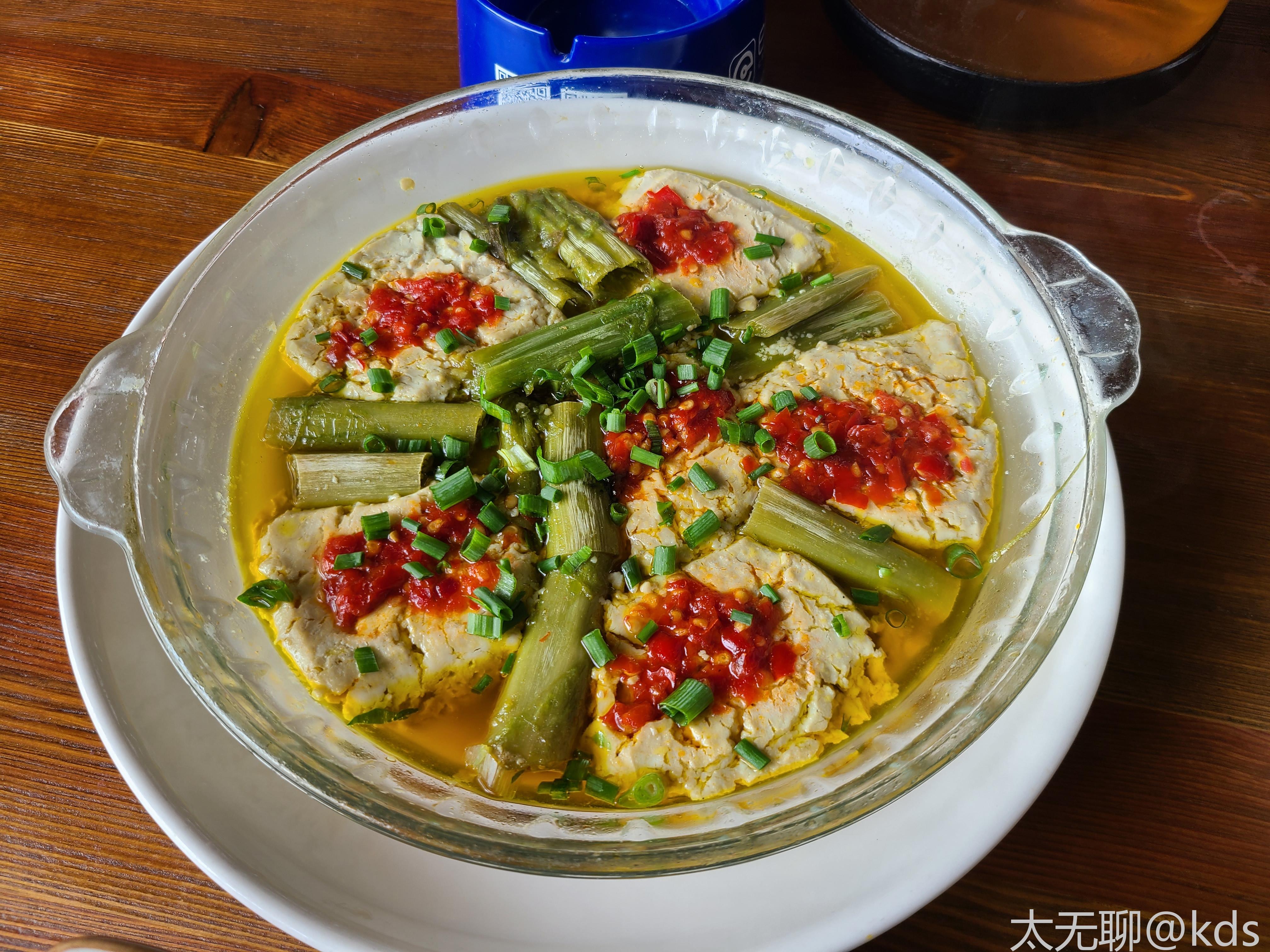 今天去湖州,吃套肠,蒸双臭,肉饼,爆炒腰花