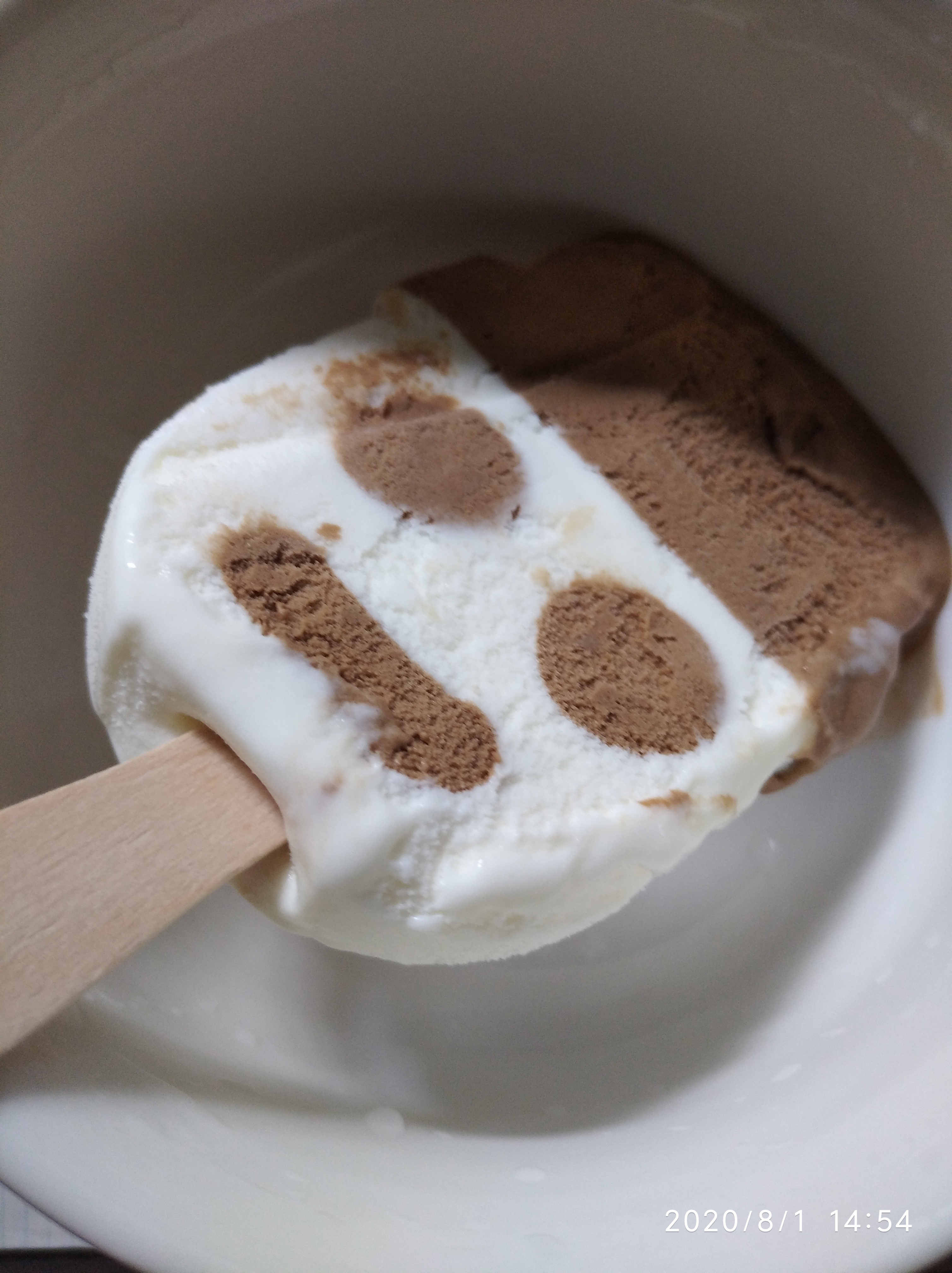 奢侈一下比宜德娃娃雪糕1元一支