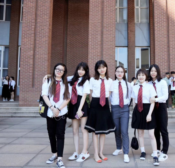 虹口区杨浦区地区有什么标志点的校服店啊