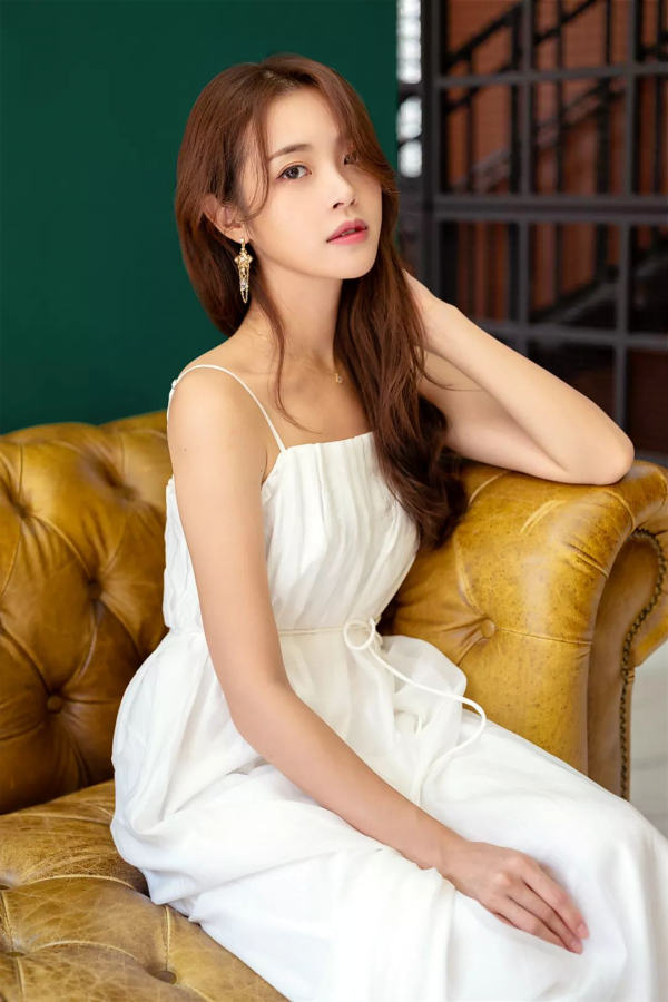 丝姐小芸生活中的各种形象,不愧是最美丝姐,没有之一,你们看了有什么