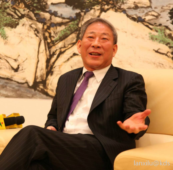 严介和这个家伙做撒生意的