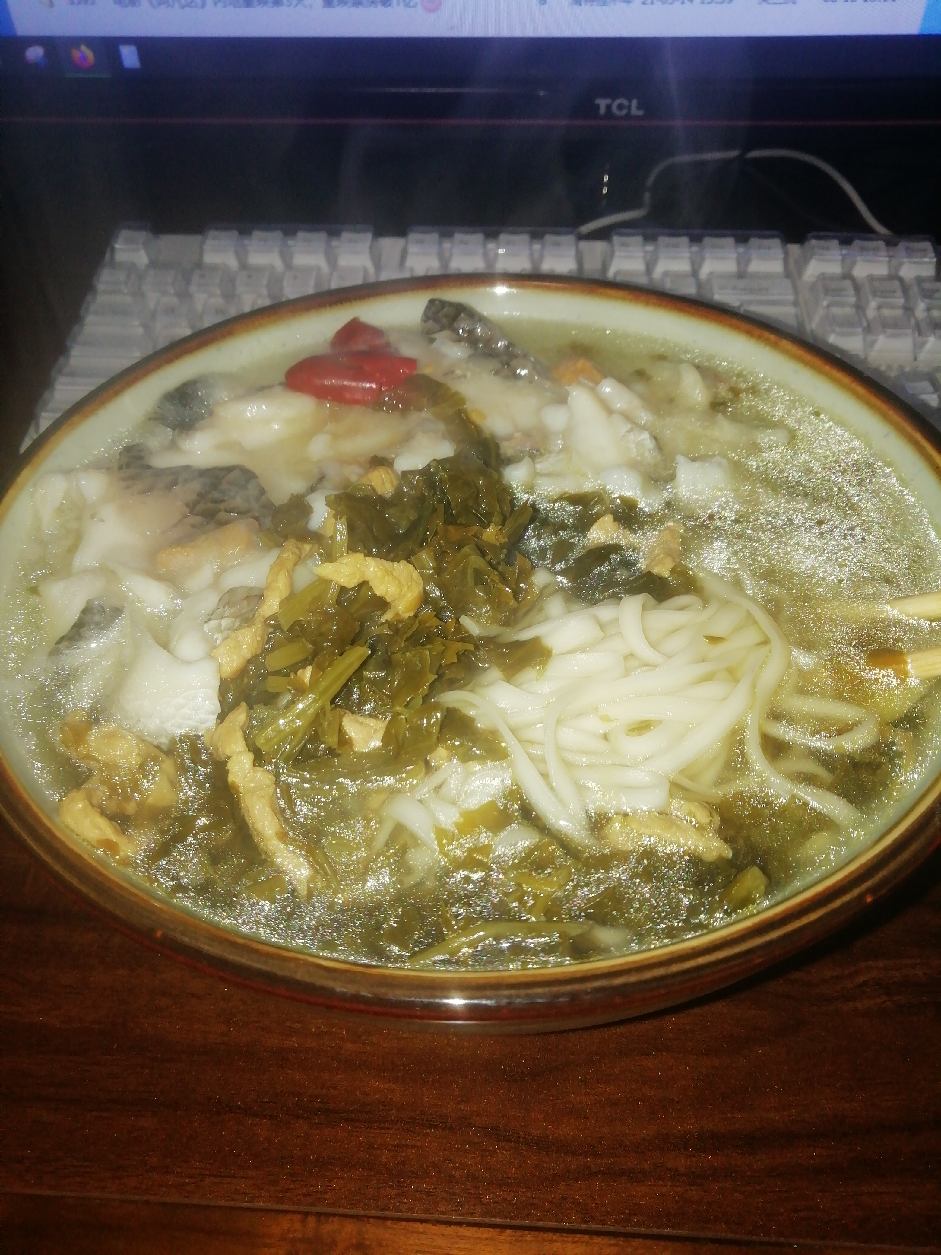 脊梁咸菜肉丝面第一天