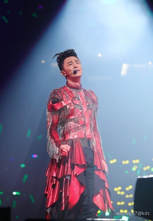 林峰2019上海演唱会 阿峰帅爆了