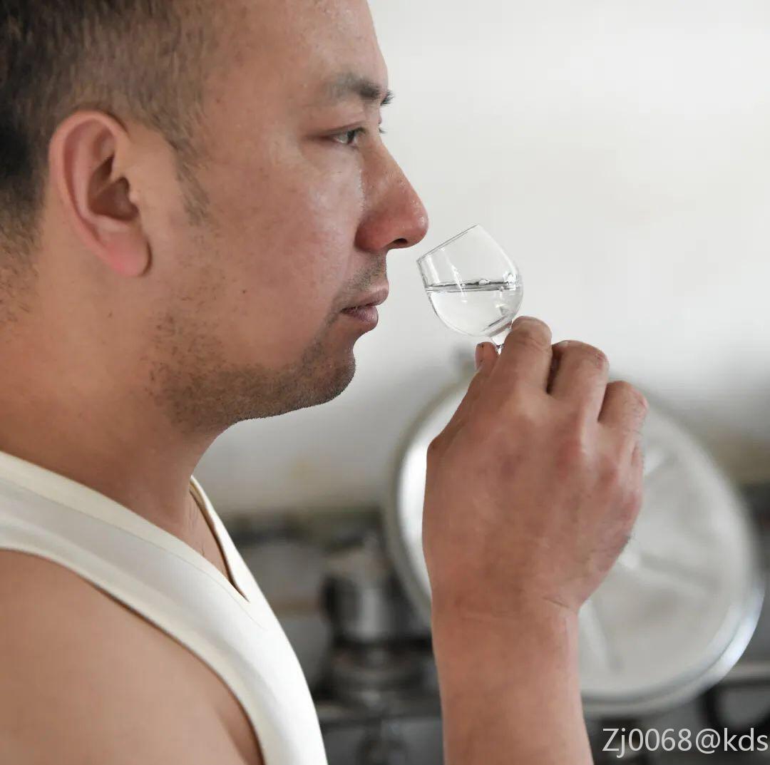 茅台酒传统酿造工艺影像探秘-宽带山kds-宽带山社区-城市消费门户