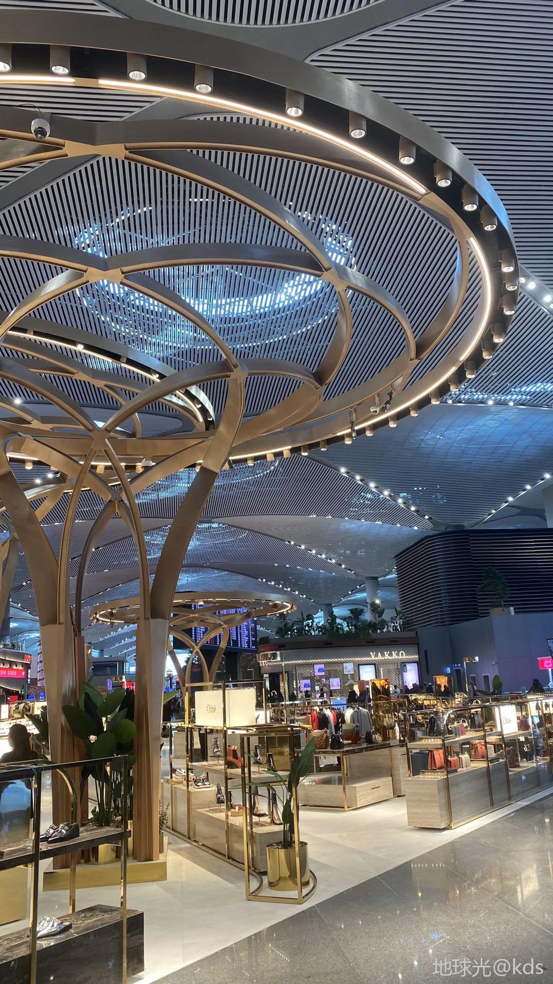 伊斯坦布尔则新机场看上去还是很不错额.