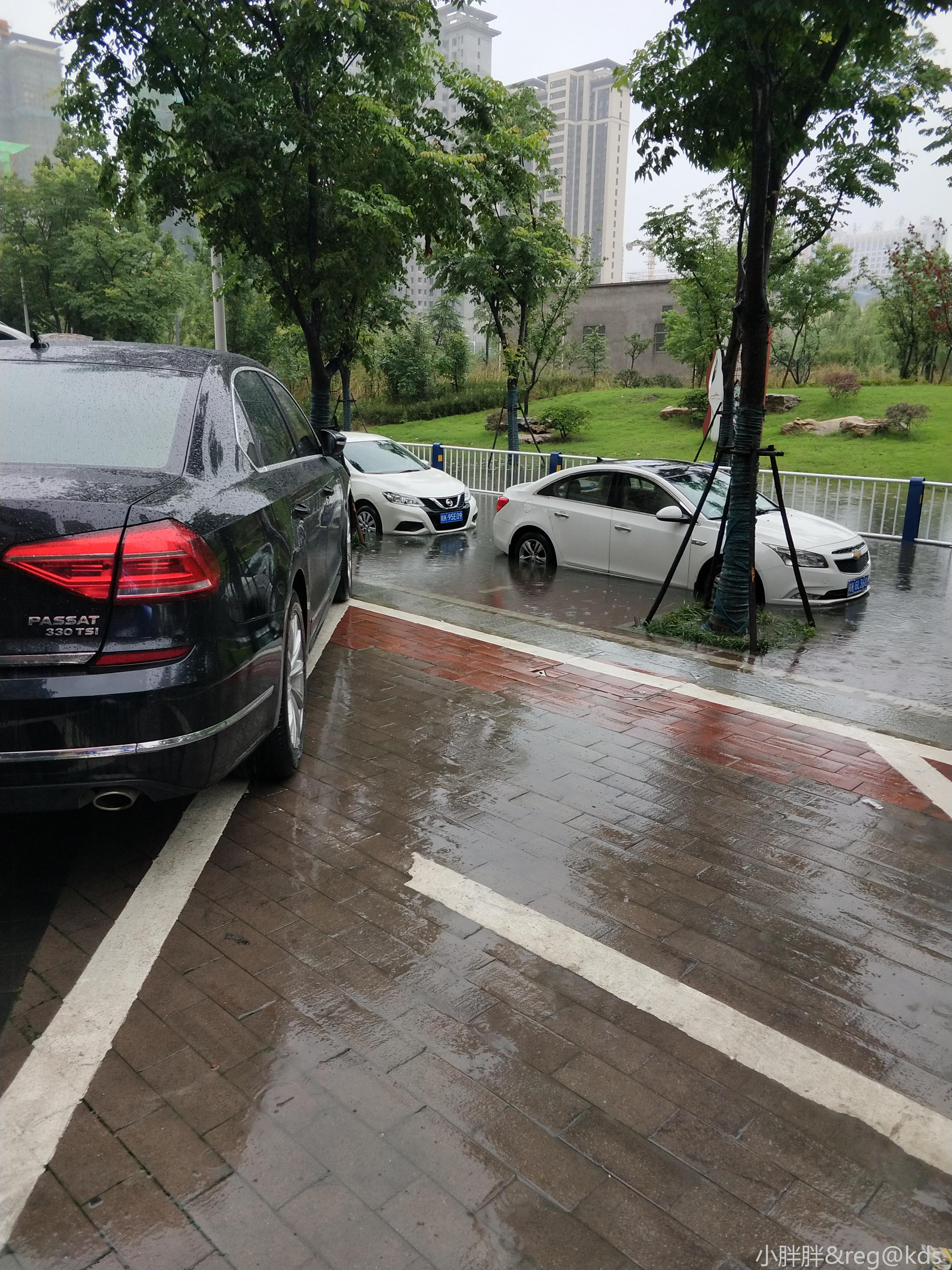 车底盘下雨被泡了要紧吗