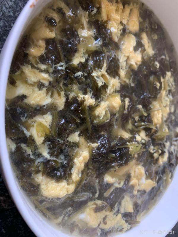 咸菜蛋汤,朋友自己家里做的咸菜