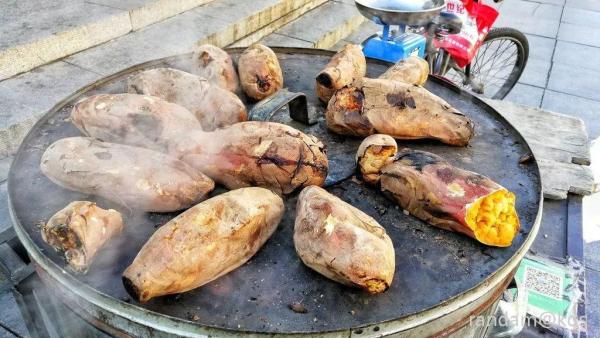 滚地龙从小最爱吃的四大零食大家最喜欢哪个