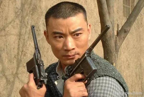 此人是老版三国里的张辽扮演者?