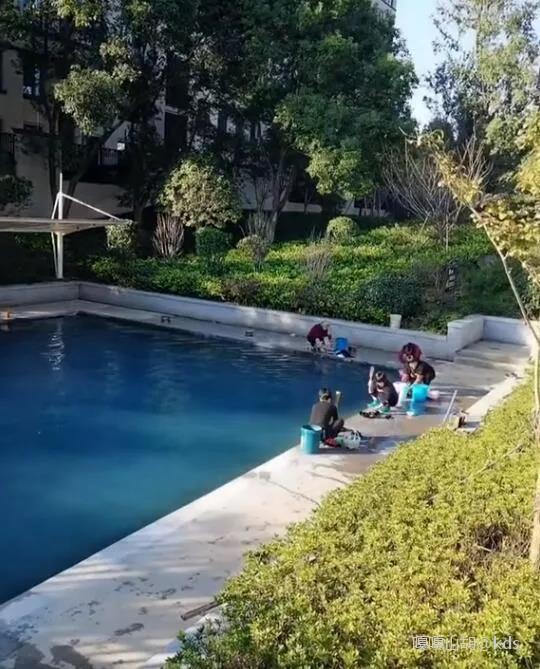 高档小区的游泳池-宽带山kds-宽带山社区-城市消费门户