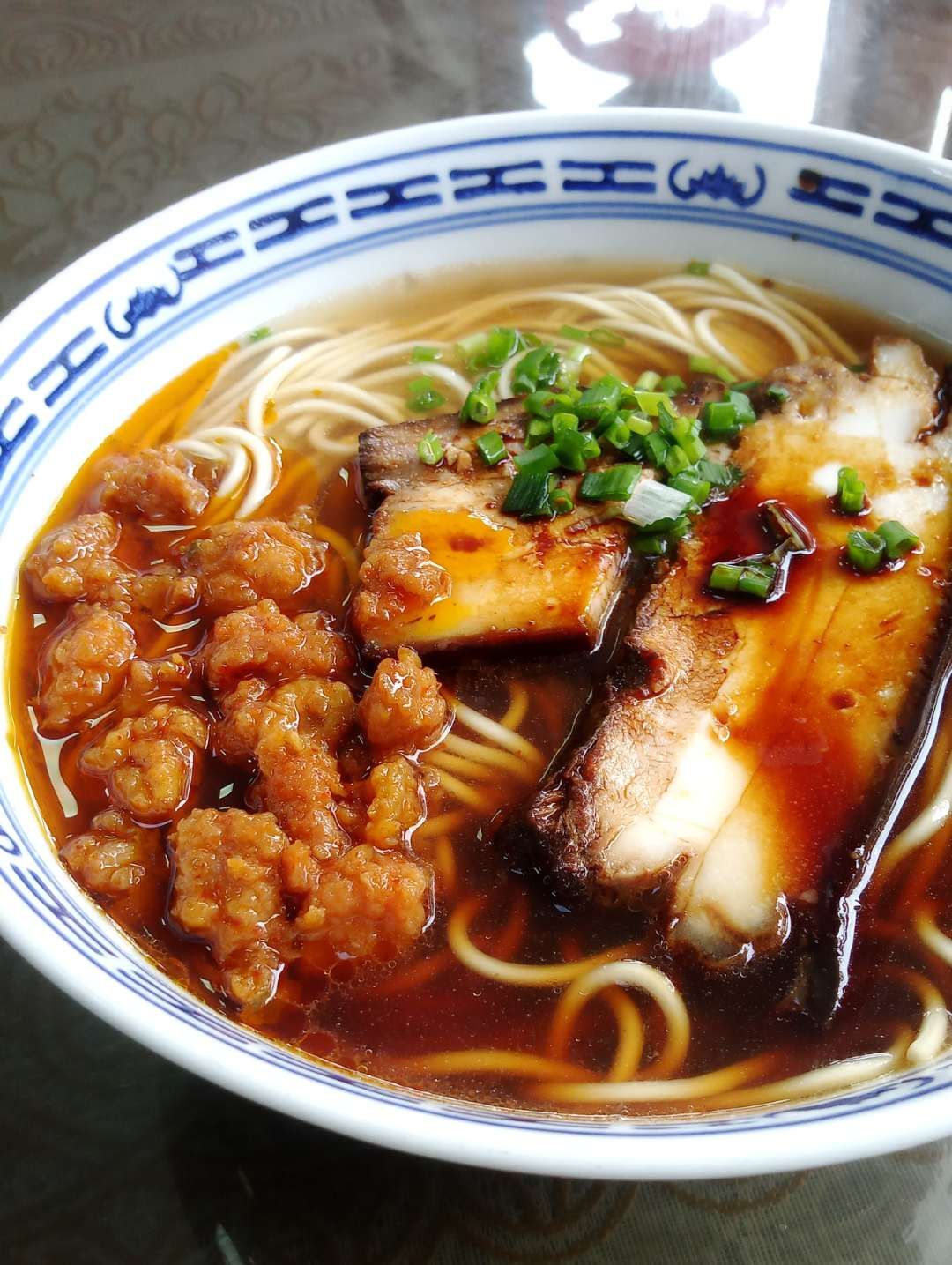 好面道的焖肉面,加的辣肉