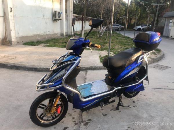 宝山区7新60v杰宝大王电动车1200元