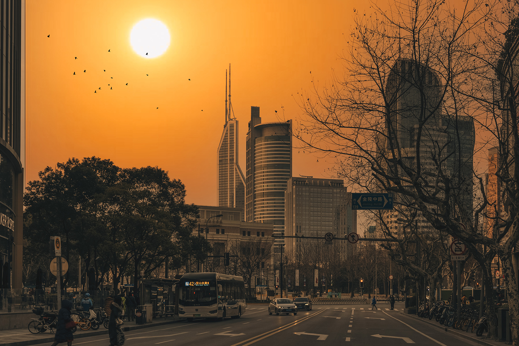 城市夕阳风景照图片